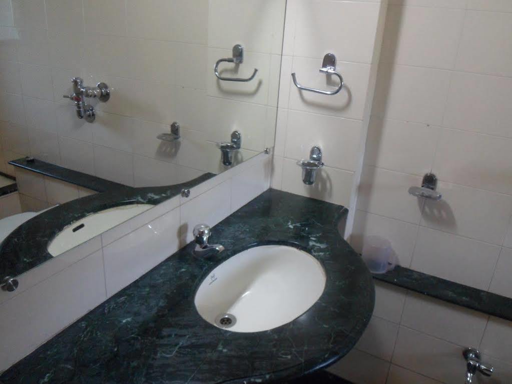 Hotel Pooja International Nashik Exterior foto